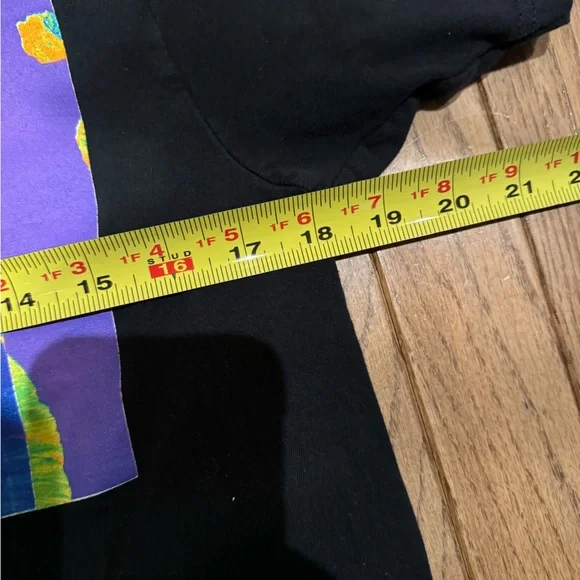 NASA t-shirt with beautiful graphics on front and back - Picture 5 of 6